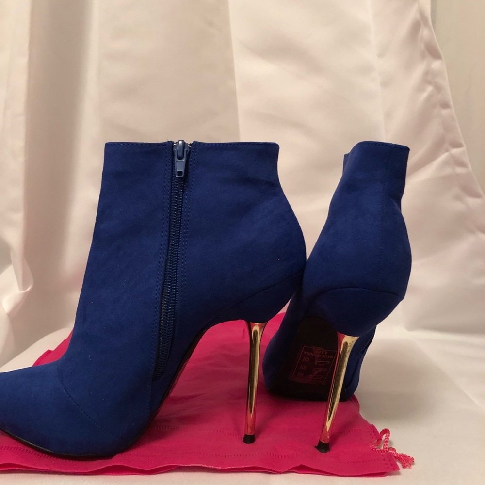 Booties - Picture 4 of 4